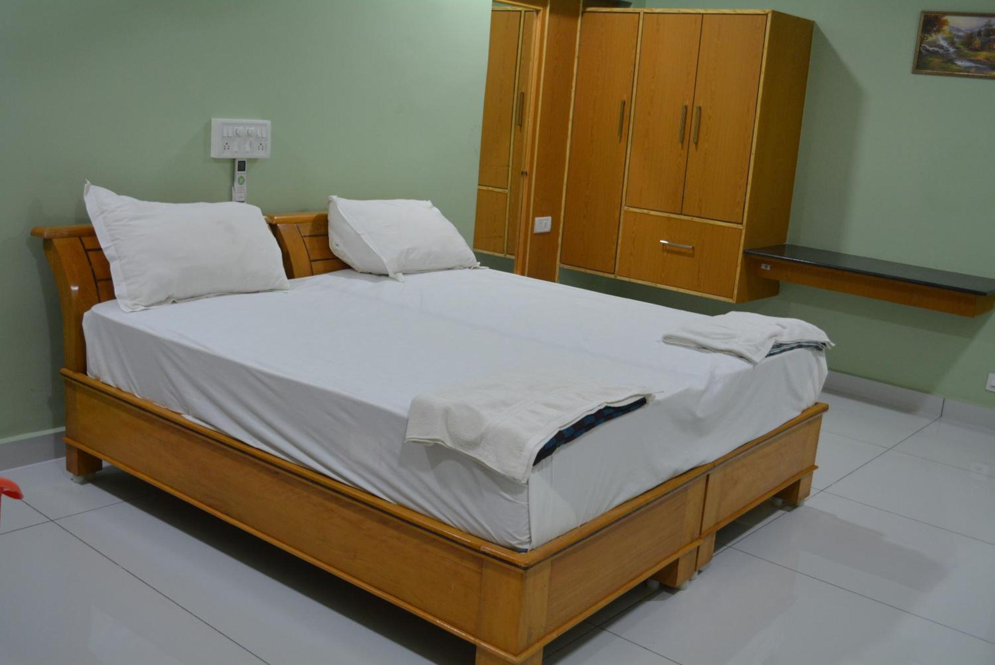 Yanam Resorts Eksteriør billede