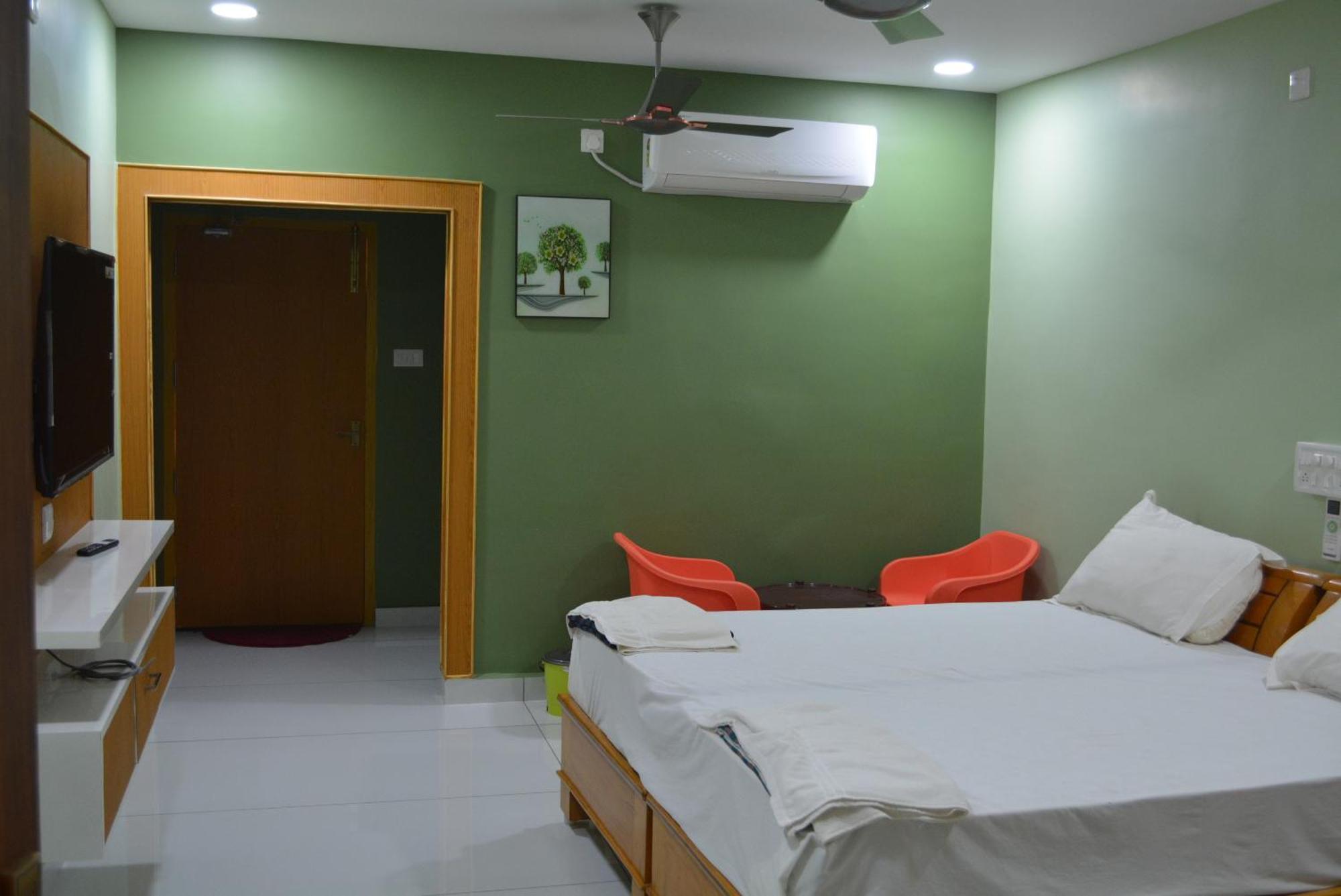 Yanam Resorts Eksteriør billede