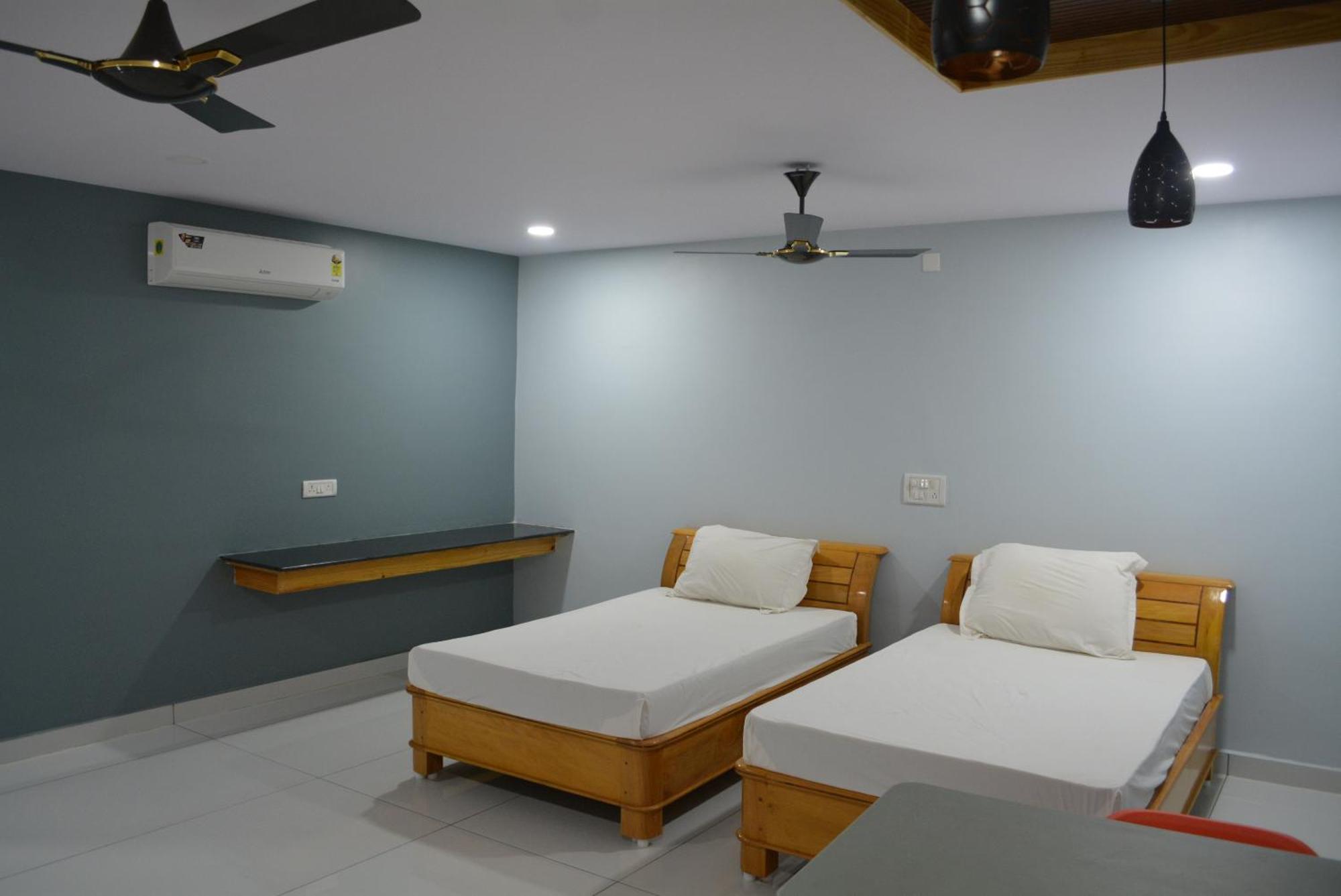 Yanam Resorts Eksteriør billede