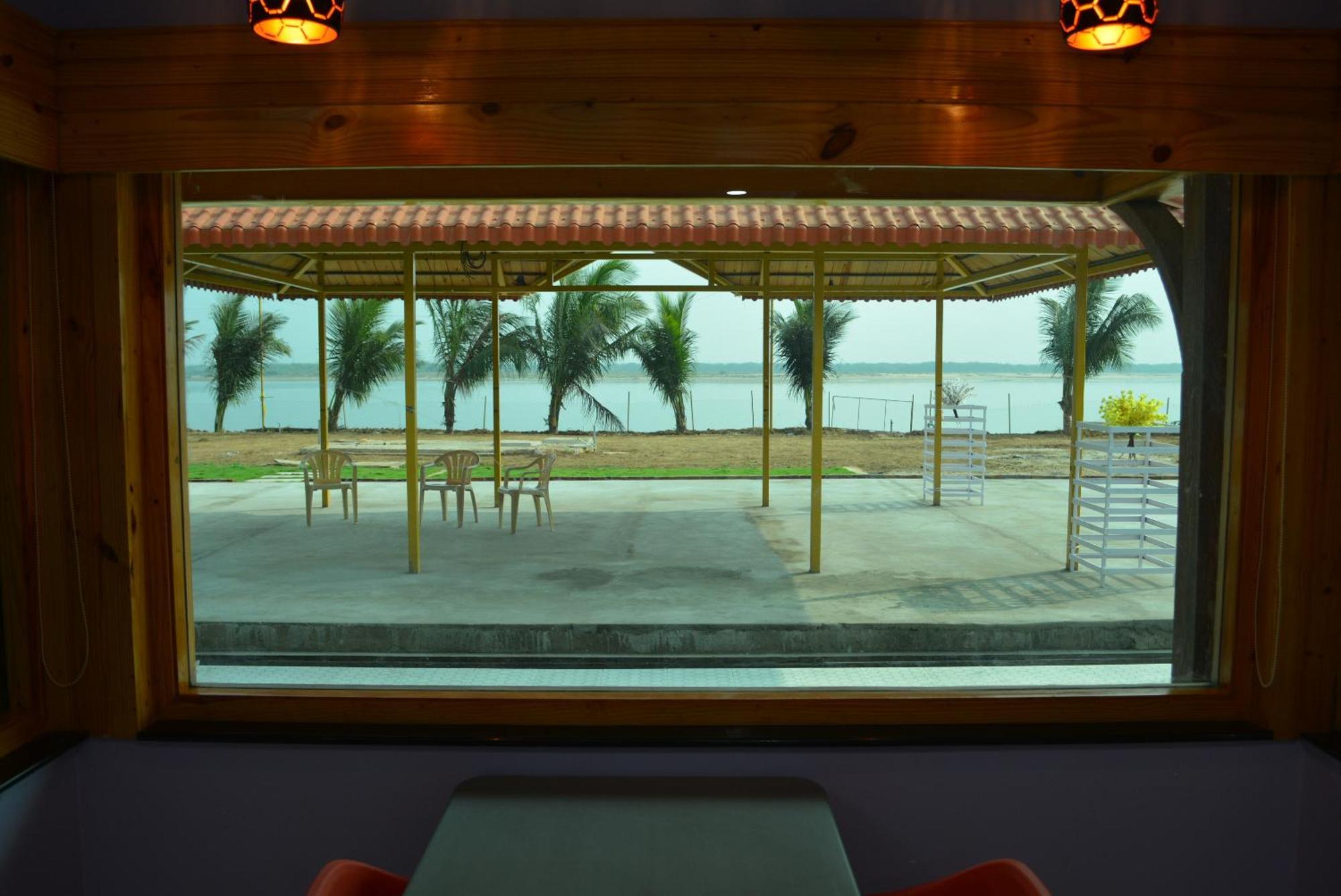 Yanam Resorts Eksteriør billede