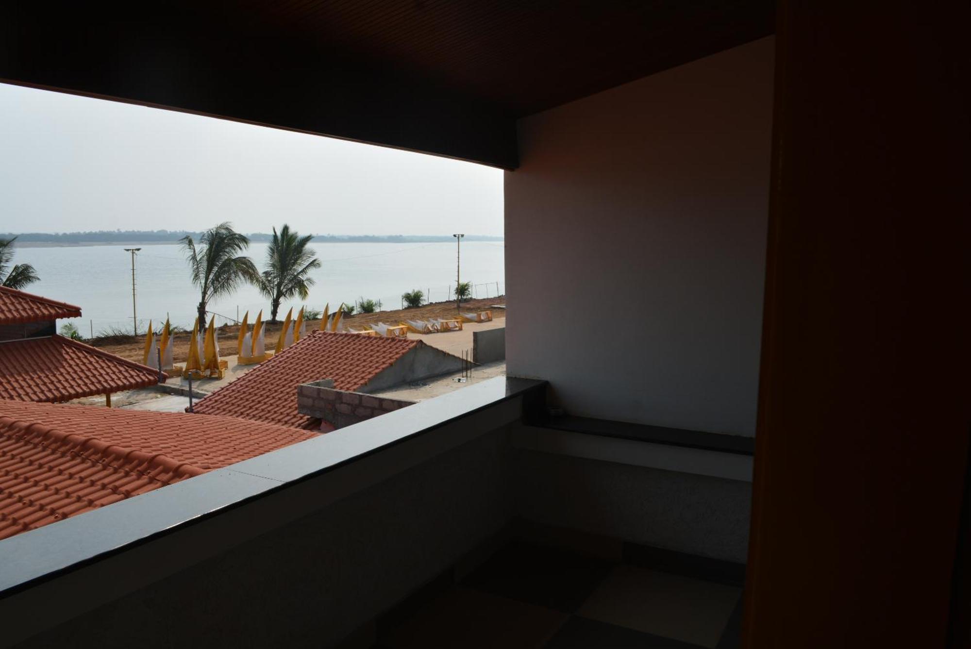 Yanam Resorts Eksteriør billede