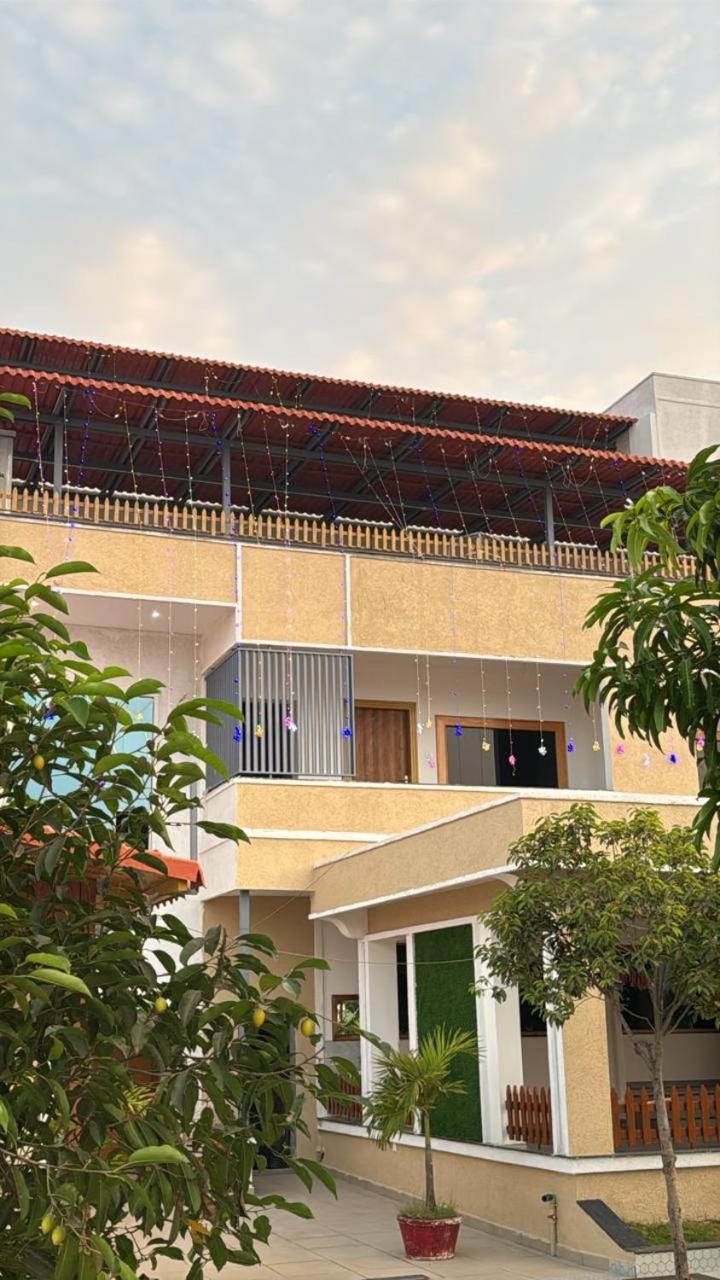 Yanam Resorts Eksteriør billede